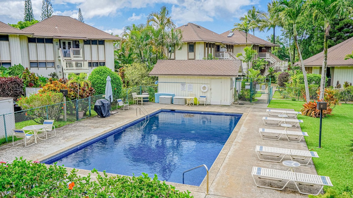 Princeville House | Corner studio with fast WiFi, expansive mountain views, pool, & grills
