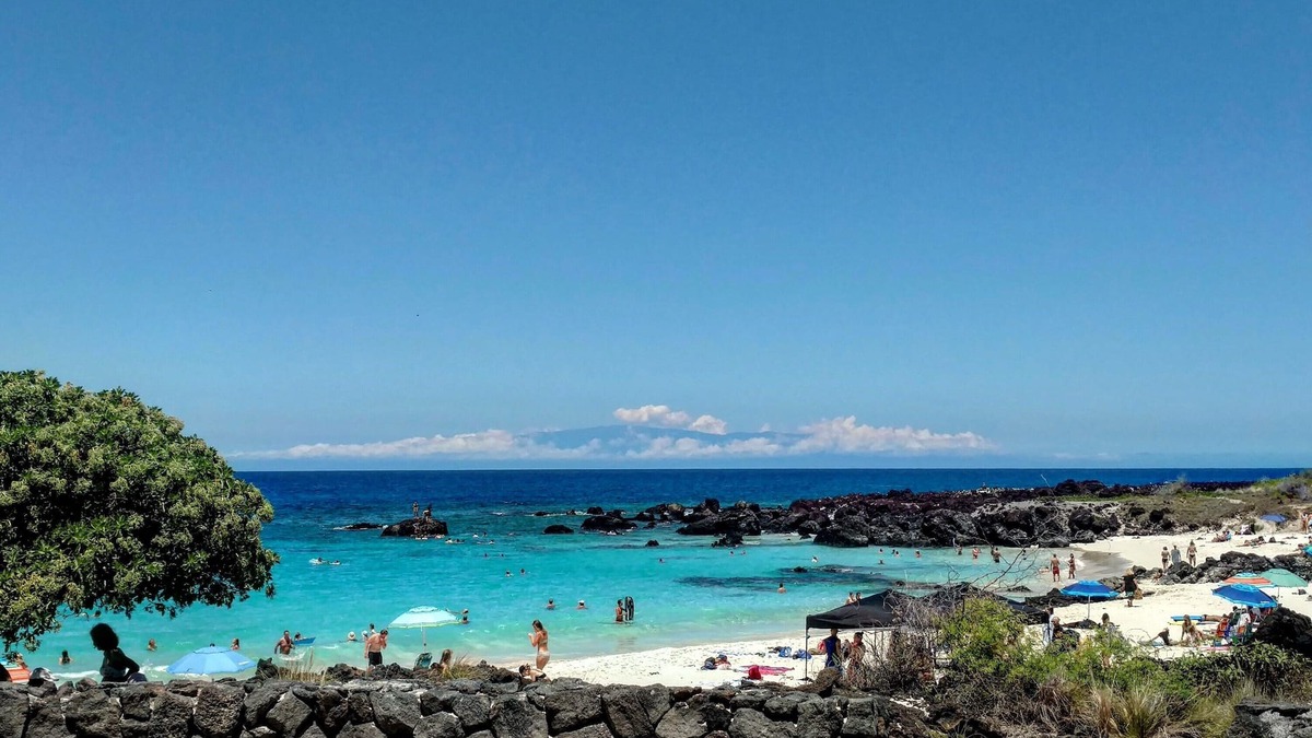 Kahaluu Bay Apartment | Cozy studio with WiFi and AC in enchanting Kailua-Kona