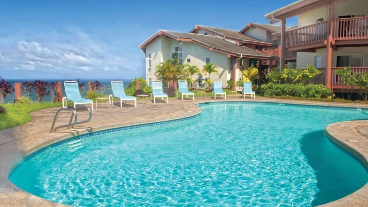Princeville Condo | CW Shearwater Resort 3BR/3BA King Balcony Studio