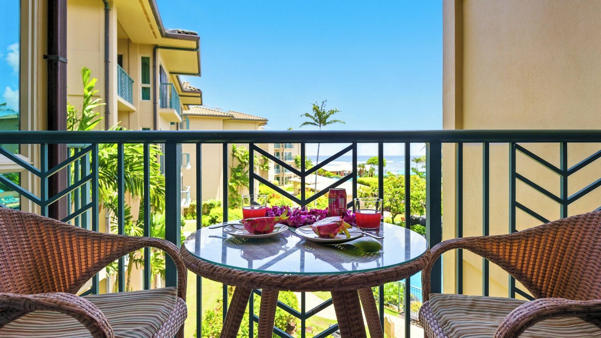 Wailua Condo | D312 - Ocean & Pool View Suite, Amazing Location, Centrally Located & Stunning!
