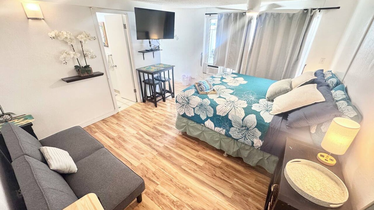 Waikiki Condo | Delightful condo with AC in vibrant Honolulu perfect for your stay