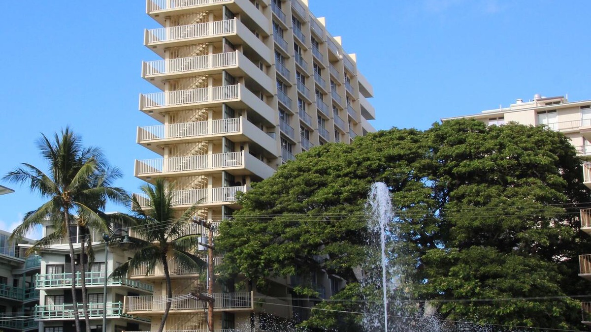 Diamond Head - Kapahulu - St. Louis Condo | Diamond Head Gem on the Gold Coast of Waikiki