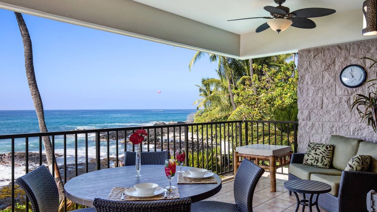 Kailua-Kona Condo | 🏖️Direct Ocean Front | Steps from the Beach | Large Lanai
