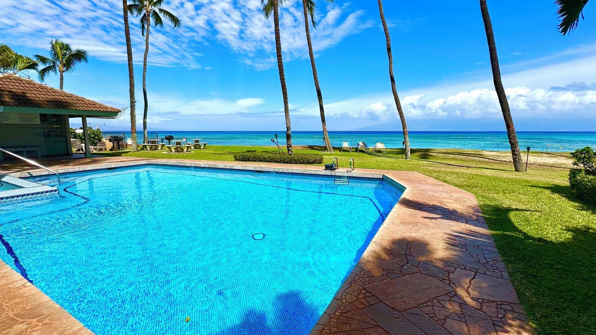 Honokowai Condo | Direct Oceanfront - Amazing Island Views - Prime Thanksgiving Dates Discounted!