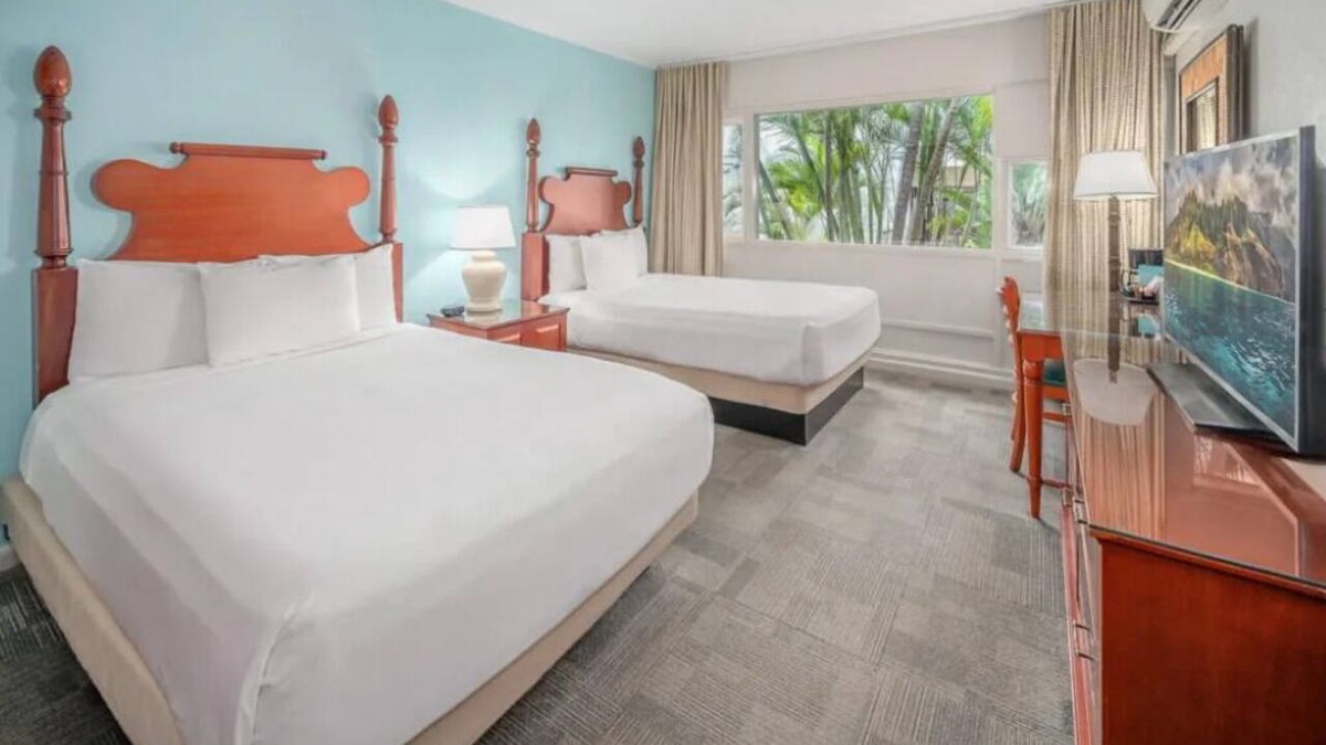 Kahului Hotel | Discover Maui's Hidden Gems | 4 Units, Outdoor Pool Access | Pets Allowed