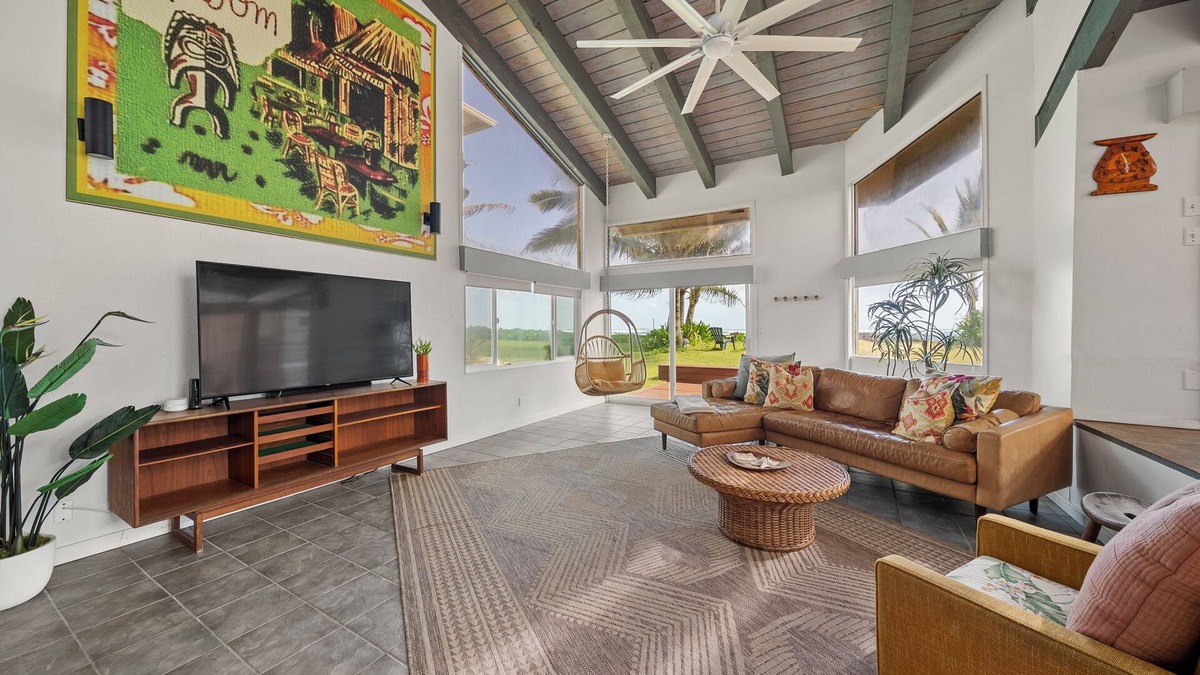Laie House | Dolphin House by Gather - Oahu North Shore Beachfront Home for Extended Stays