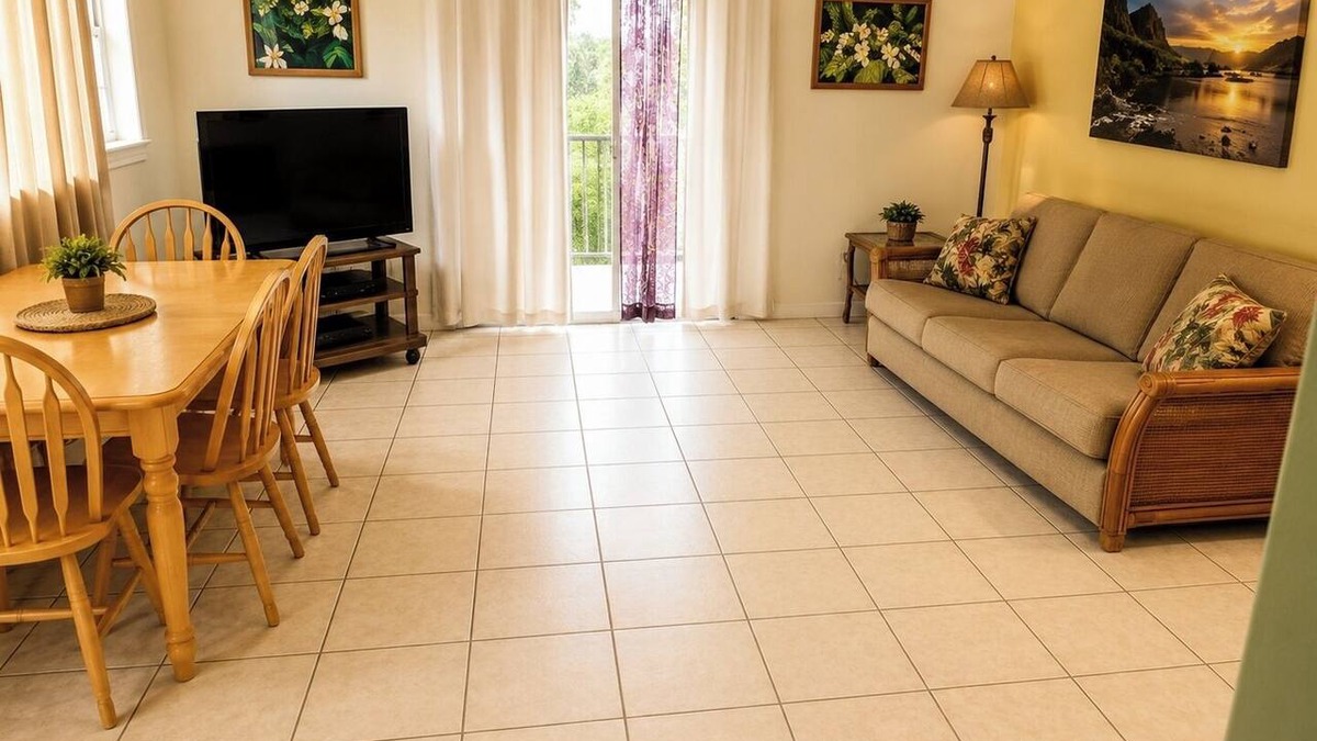 Pauwela Apartment | Dual Balconies Full Kitchen + Parking