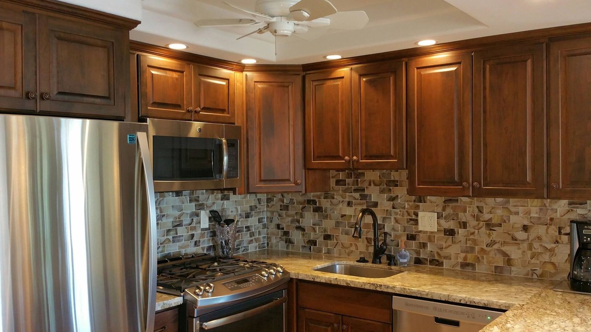 Kihei Condo | Elegant Ocean View Condo- Just Remodeled with Central Air and King Size Bed
