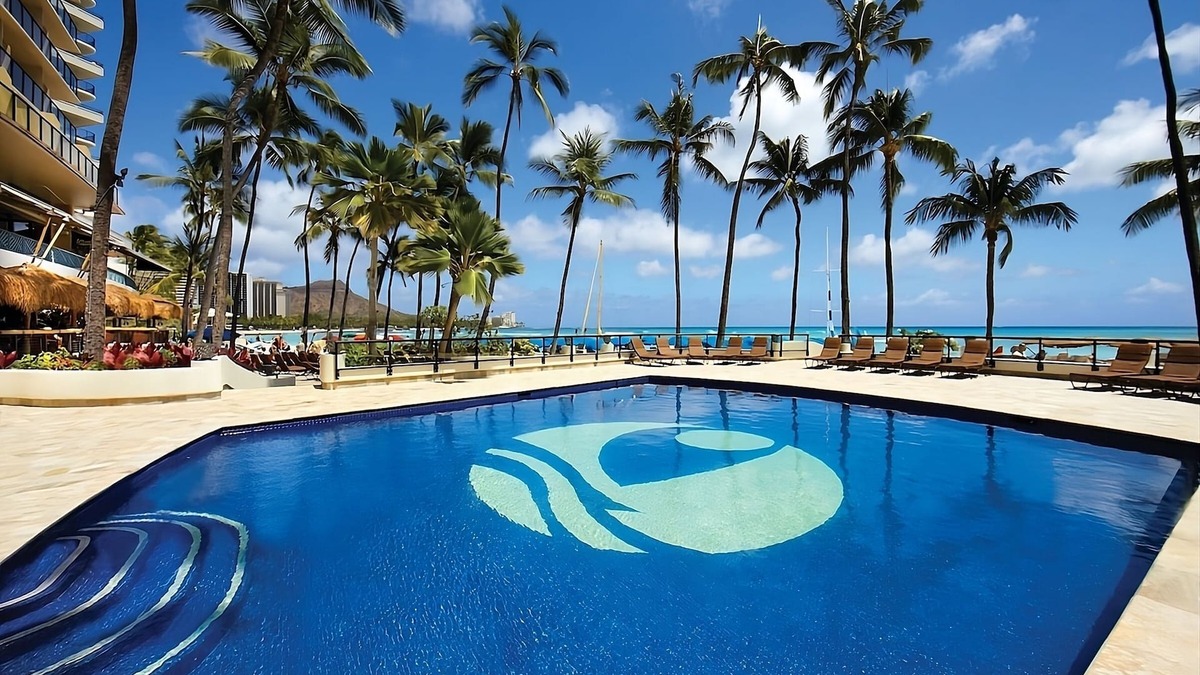 Waikiki Hotel | Enviable Honolulu Address! Beachfront, Spa, Pool, 3 Restaurants, Steps to Sand!