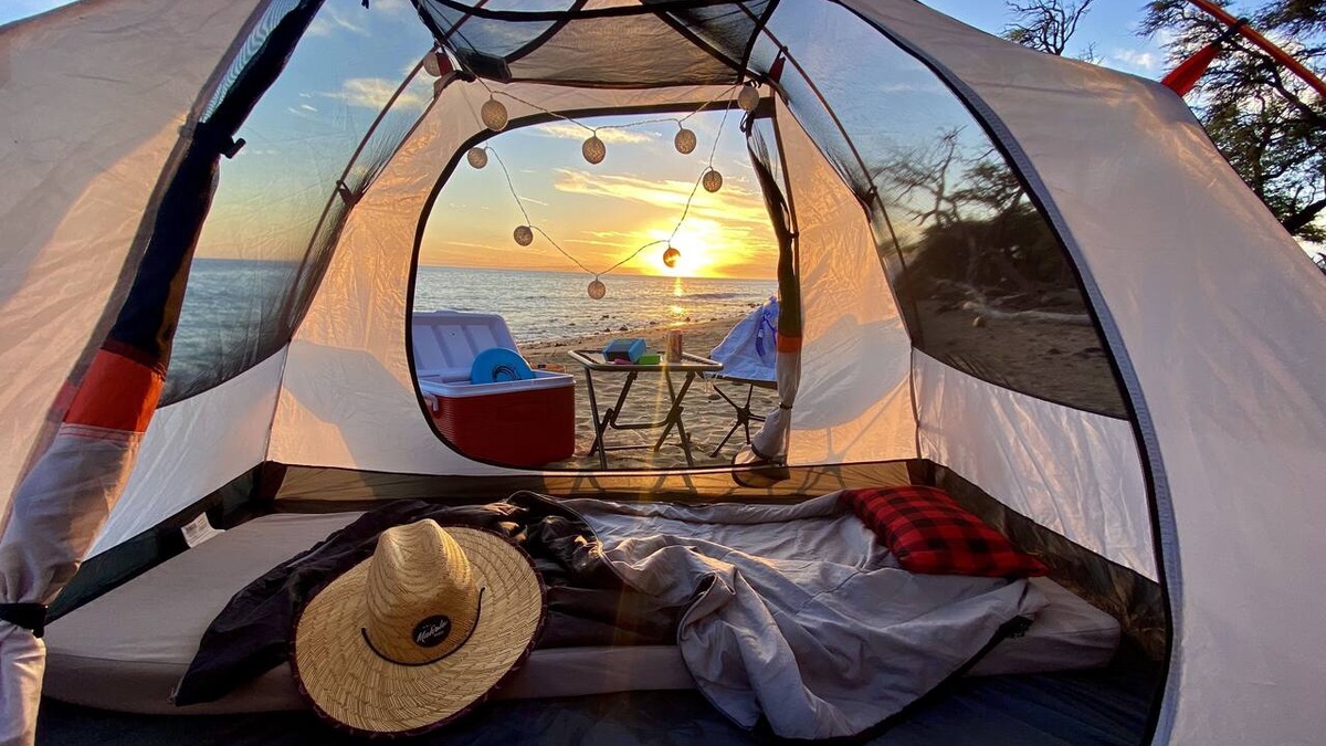 Kahului Condo | Epic Maui Camping - Affordable Adventure in Paradise SUV + gear