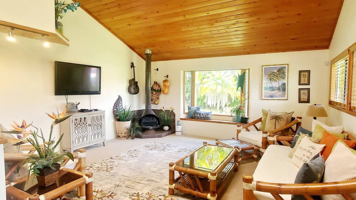 Leilani Estates House | Experience Aloha *Hawaiian Style Hale*