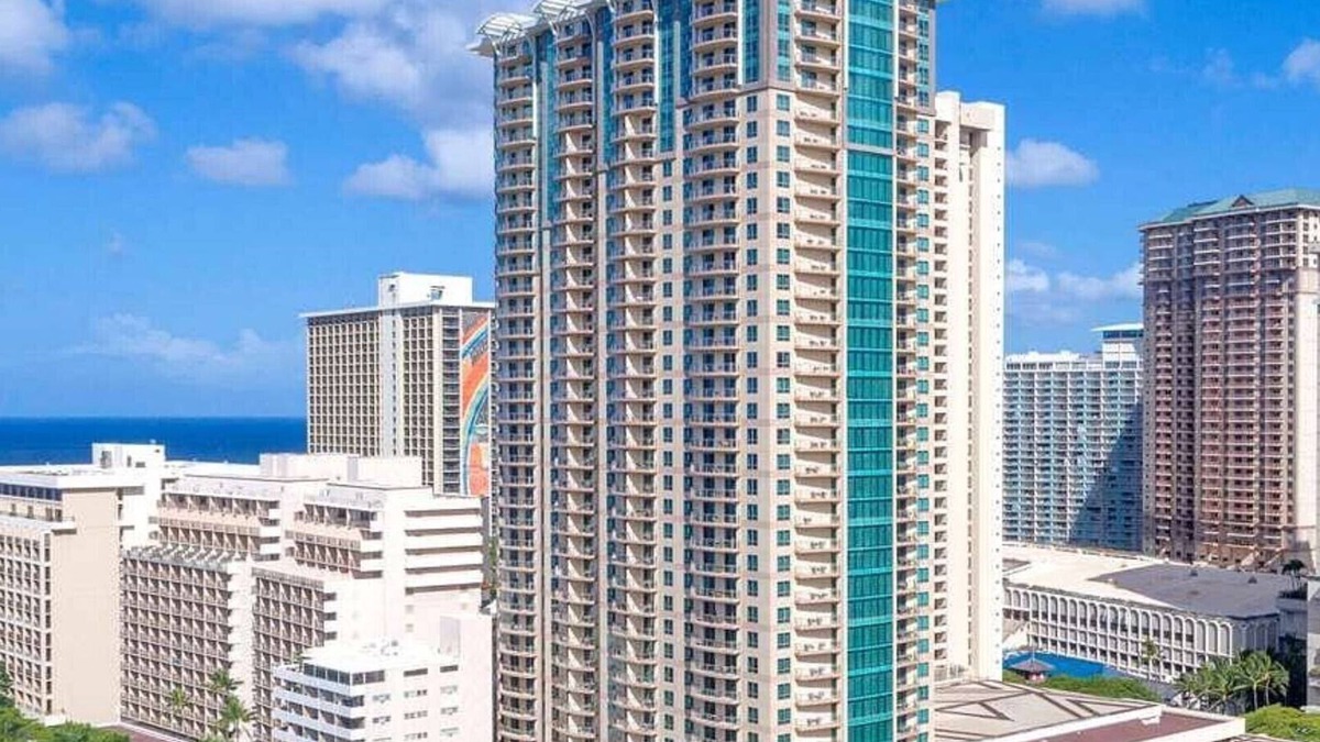 Waikiki Resort | Experience Island Paradise at The Grand Islander by Hilton - 2 Bd. Ocean View