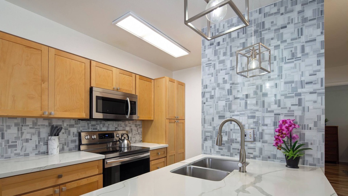 Waikoloa Condo | Fairway Terrace#H208 Top Floor, Beautifully Remodeled condo, Heated Pool