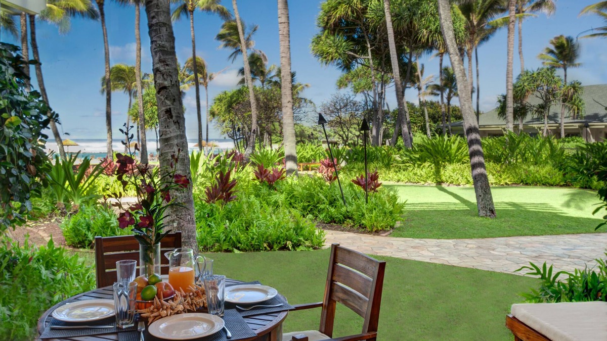 Kahuku Villa | FALL REDUCED! Villa 106 Ocean View Turtle Bay