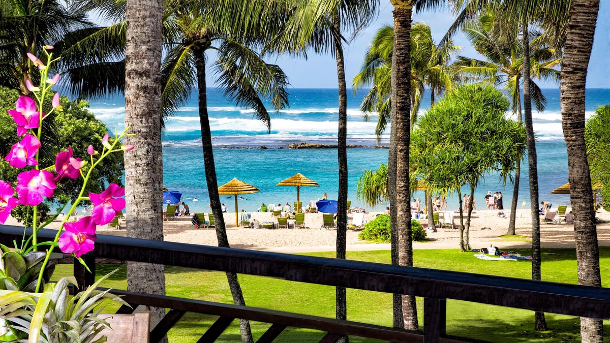 Kahuku Apartment | FALL REDUCED! Villa 305, King bed, Penthouse Ocean View Turtle Bay