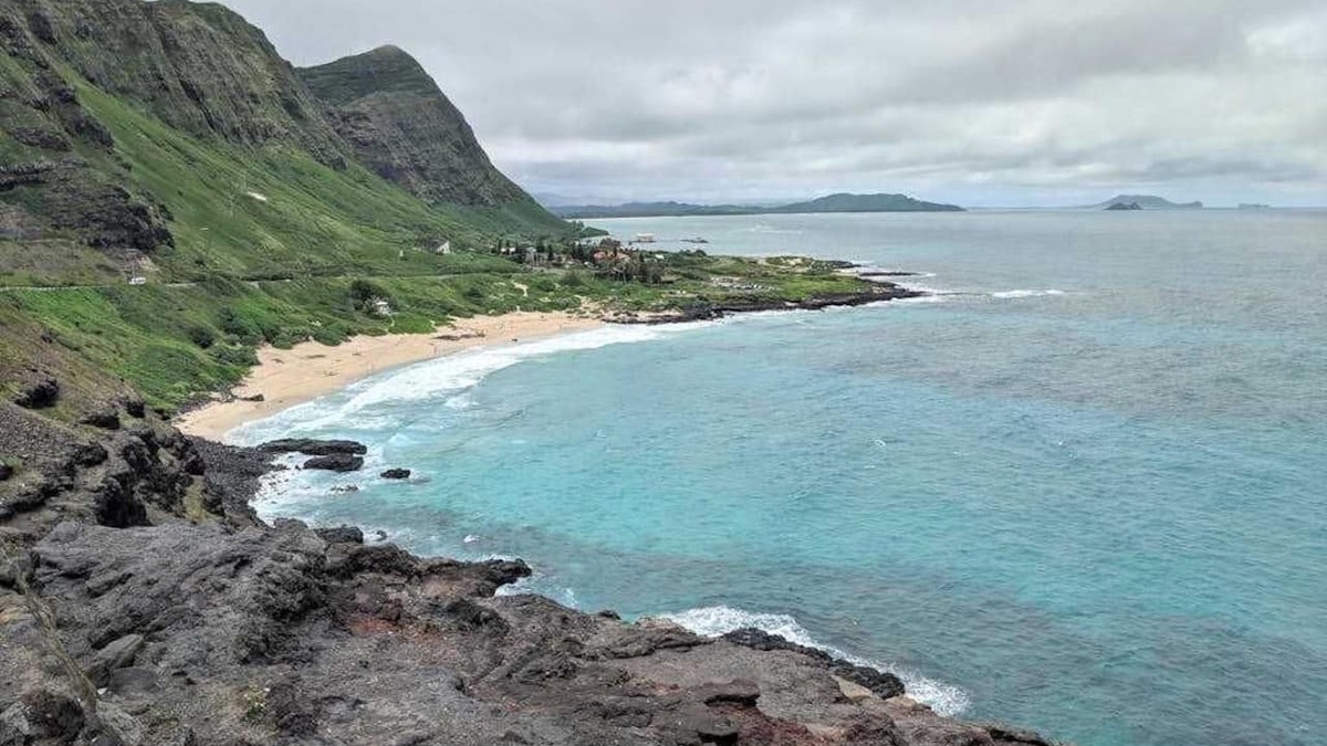 Kamuela House | Family Comfort with Mountain Views & Hot Tub in Waimea
