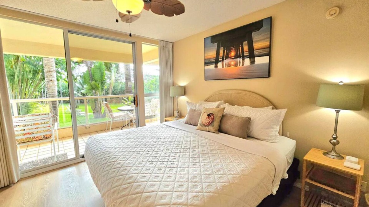 Kihei Condo | Family Retreat Resort Condo- Full Kitchen, AC, Laundry- Walk to Beach and Shops