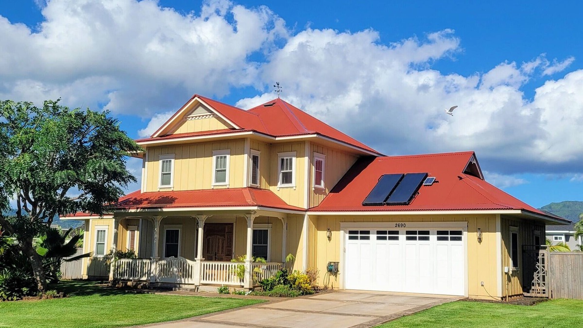 Poipu House | Fitness Club, A/C, 6 BDR, 6 BA, Walk to beaches, food, shops, sleeps up to 14!
