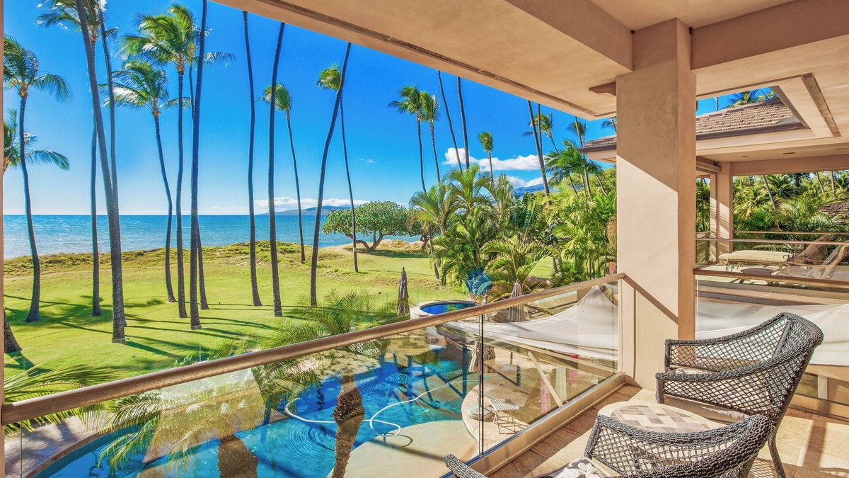 Kihei House | FIVE BEDROOM BEACHFRONT HOME