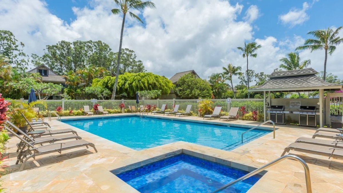 Princeville Condo | Fresh & Clean, Air Conditioned Second Floor Condo in Princeville