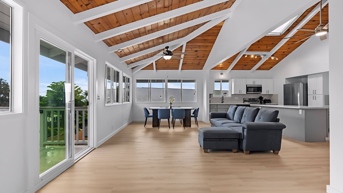 Kona Palisades House | Freshly Remodeled w/Vaulted Ceilings ,Lanai view 3.5 mi from Airport Live Local