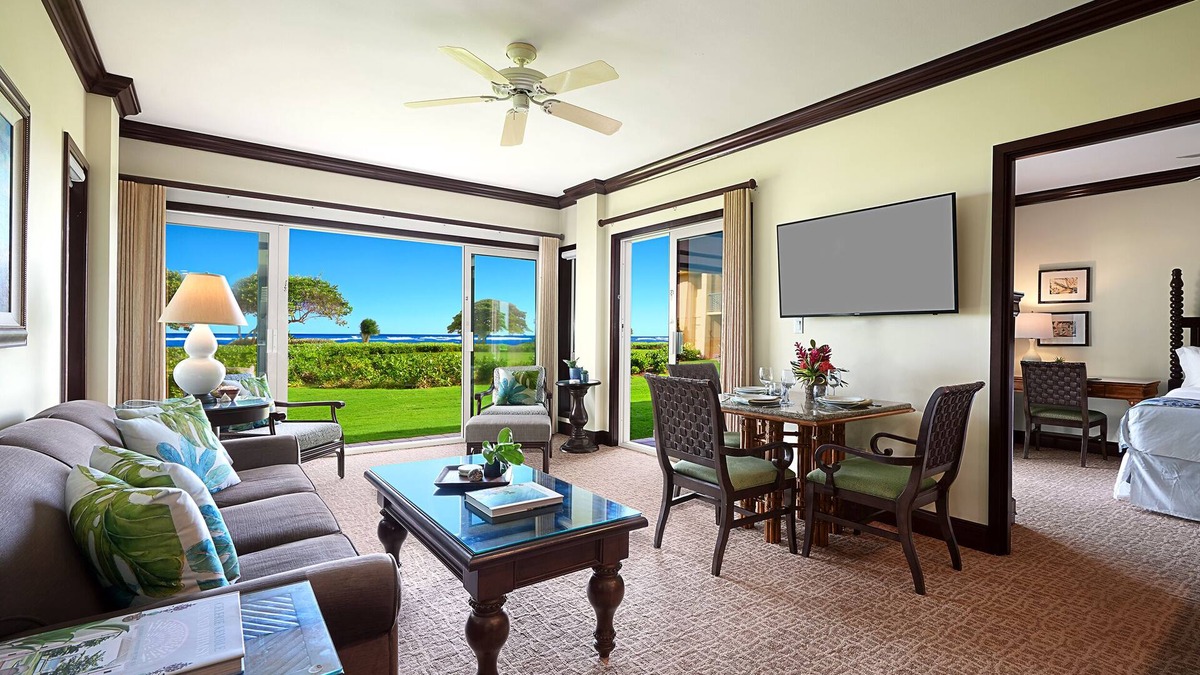 Wailua Condo | G106 - Stunning Ground-Floor Oceanfront Suite with AC Steps to the Water!
