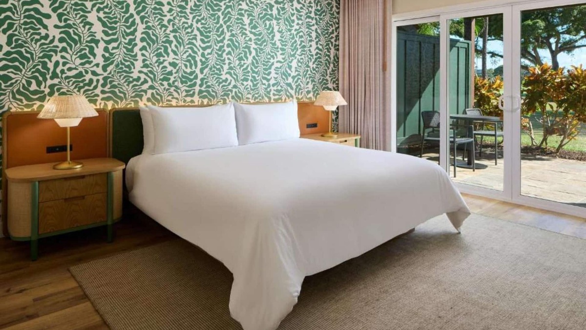 Kaanapali Hotel | Garden View Bungalow + Pools, Dining, and Tennis