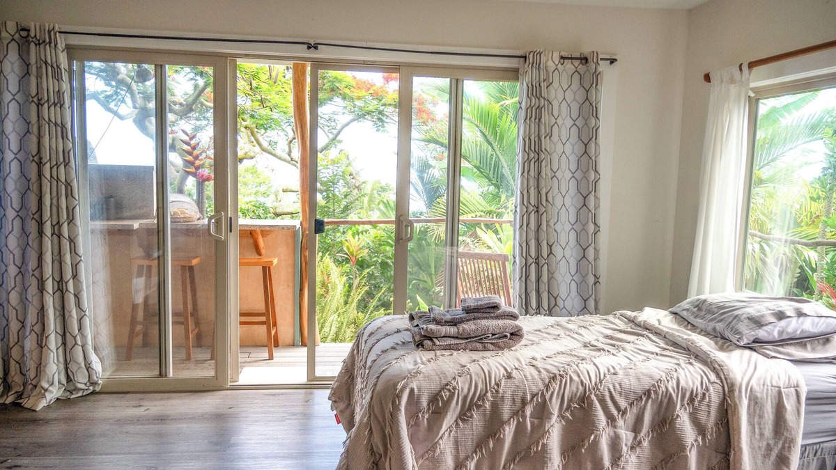 Kealakekua Apartment | Gingerhill Farm Retreat. Commune with Nature In South Kona.