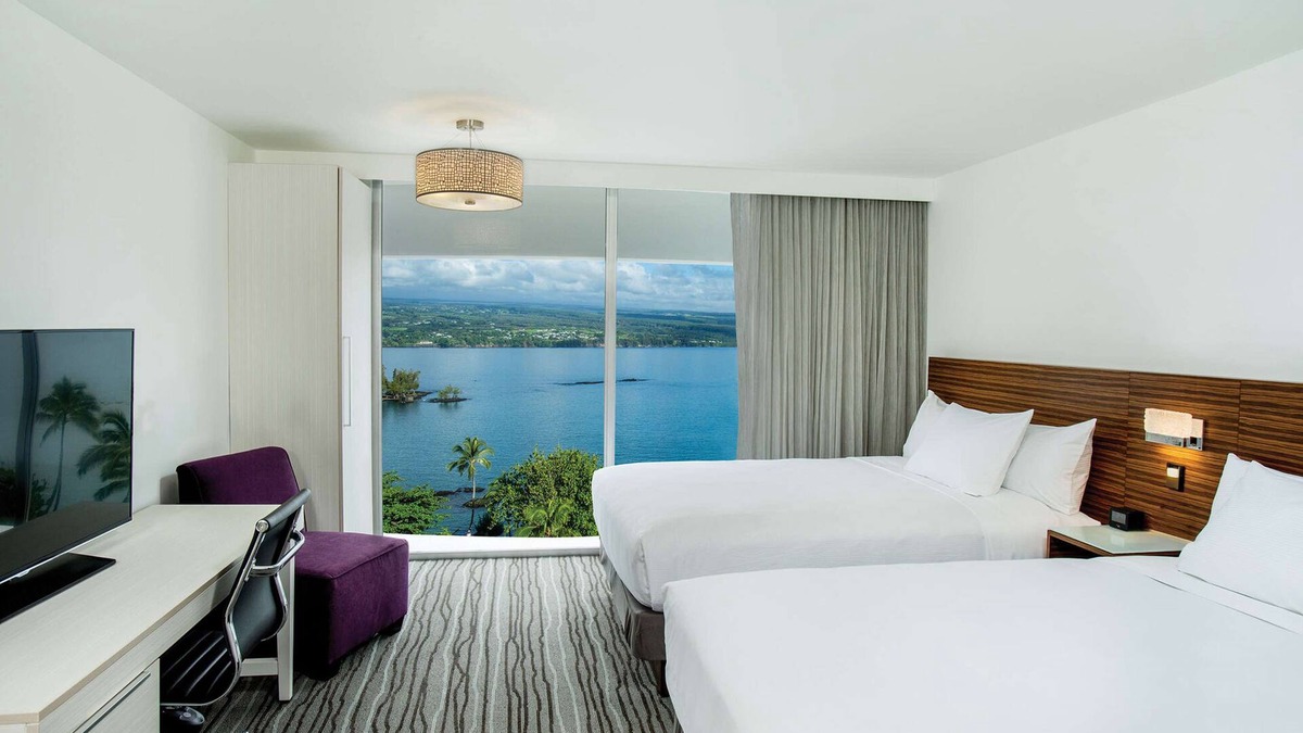 Hilo Resort | Grand Naniloa Hotel Hilo - a Doubletree by Hilton