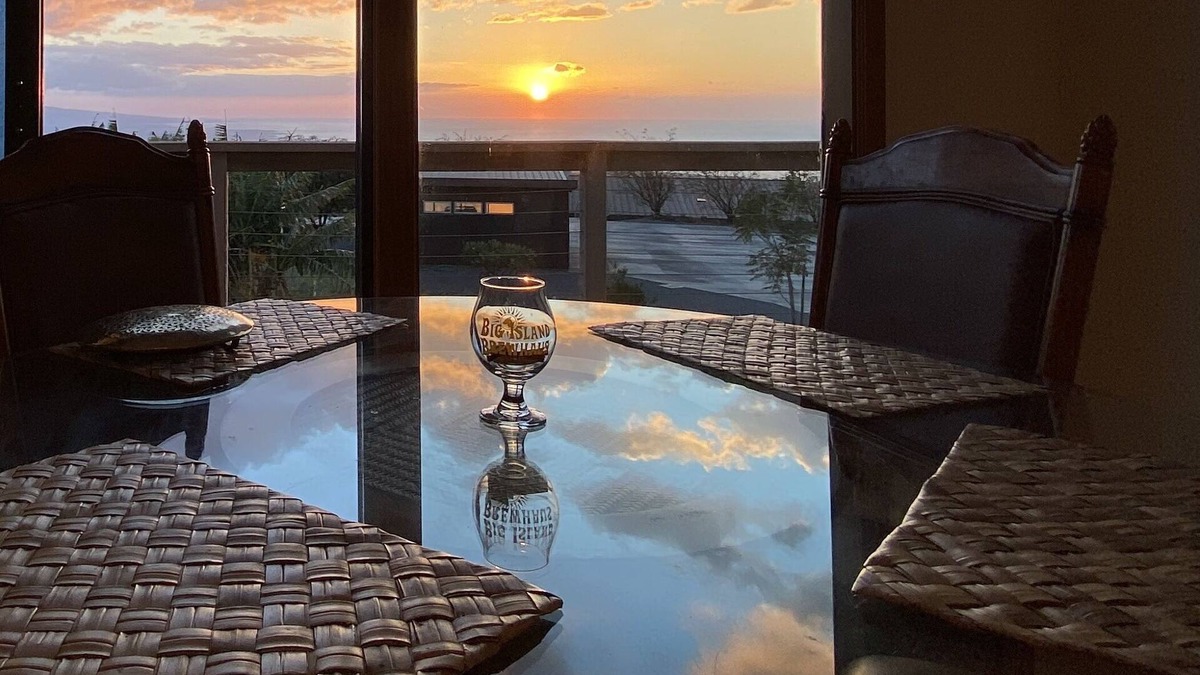 Kamuela House | great ocean view with sunset in dry side of Waimea