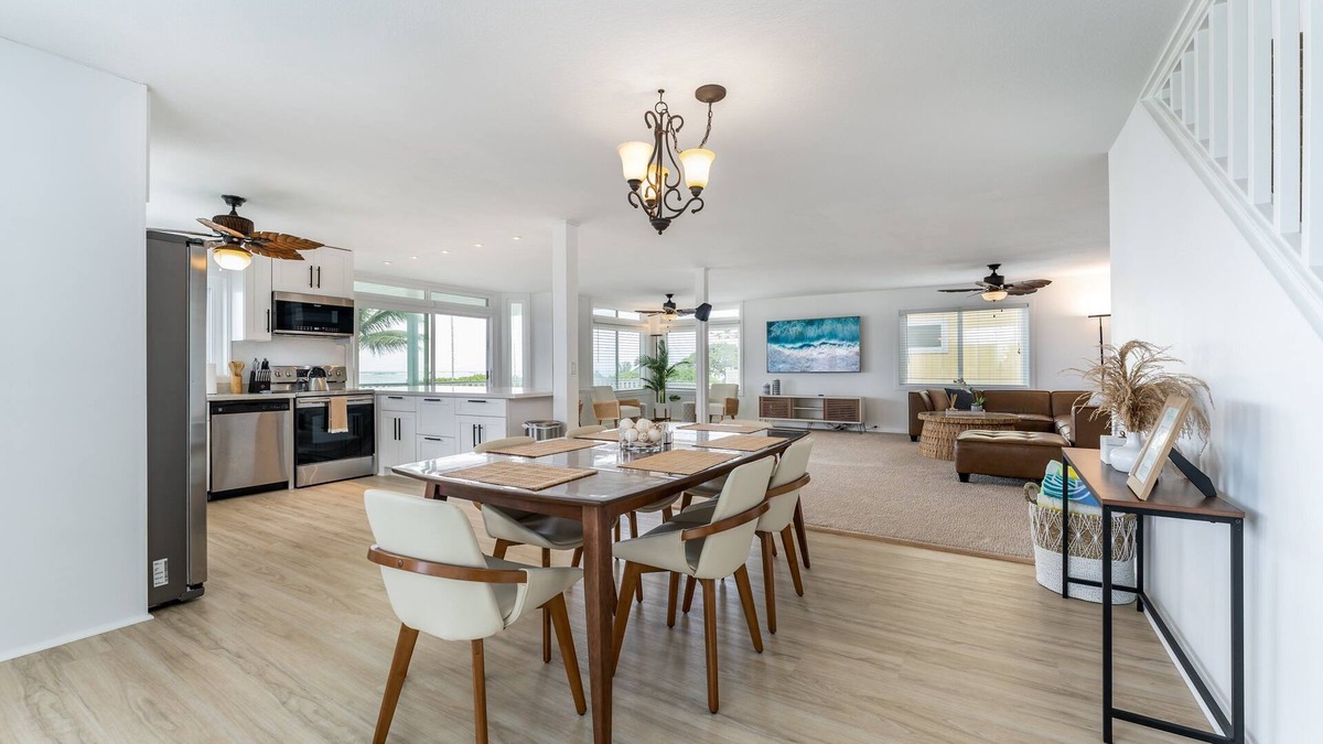 Punaluu House | Hale Kahakai - Oceanfront Retreat - Direct Beach Access - 90 Day Rental