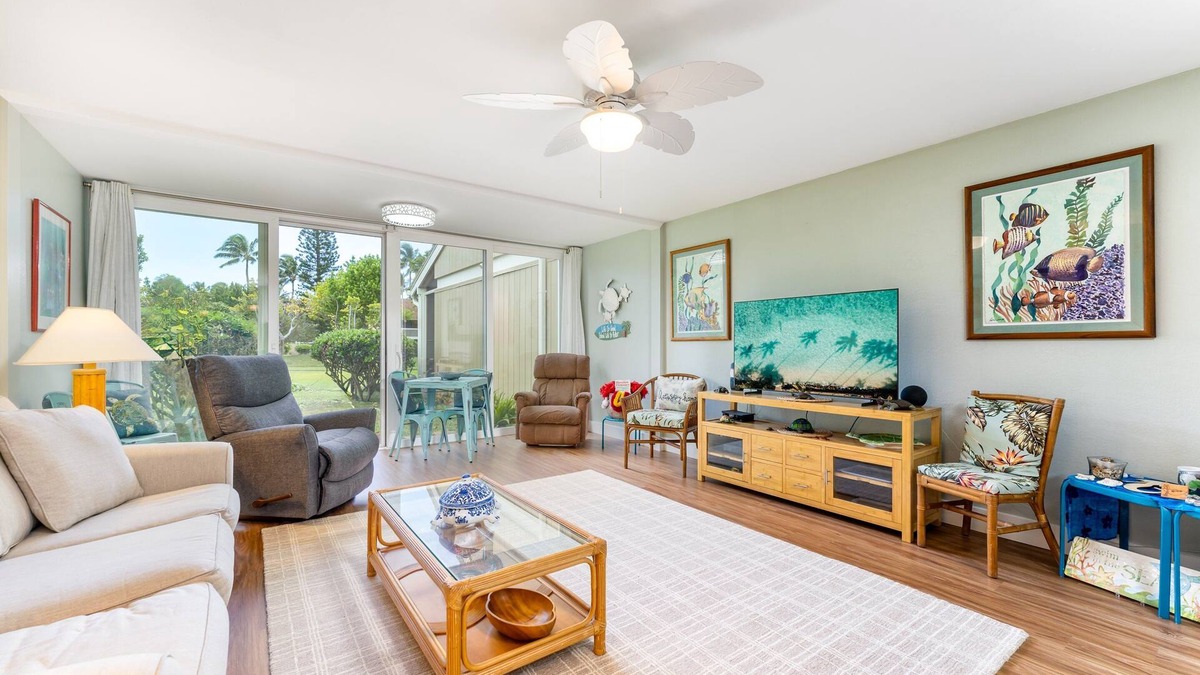 Kahuku Condo | Hale Kai - Large Enclosed Lanai - Sleeps 2