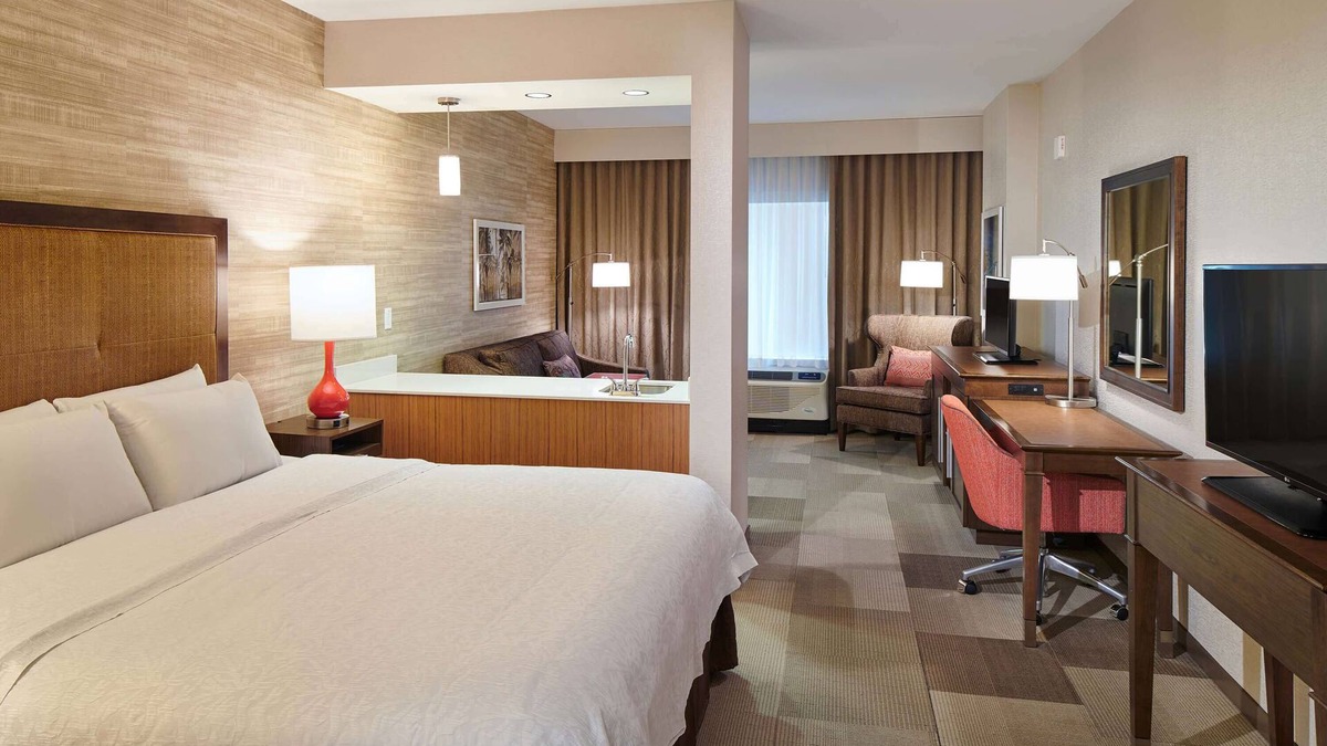 Kapolei Hotel | Hampton Inn & Suites Oahu/Kapolei