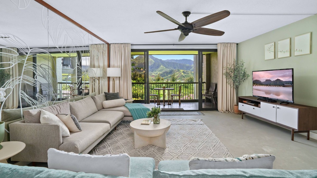 Princeville Condo | Hanalei Bay Resort 52012 - Newly updated, Bay views, Private walk to beach & AC!