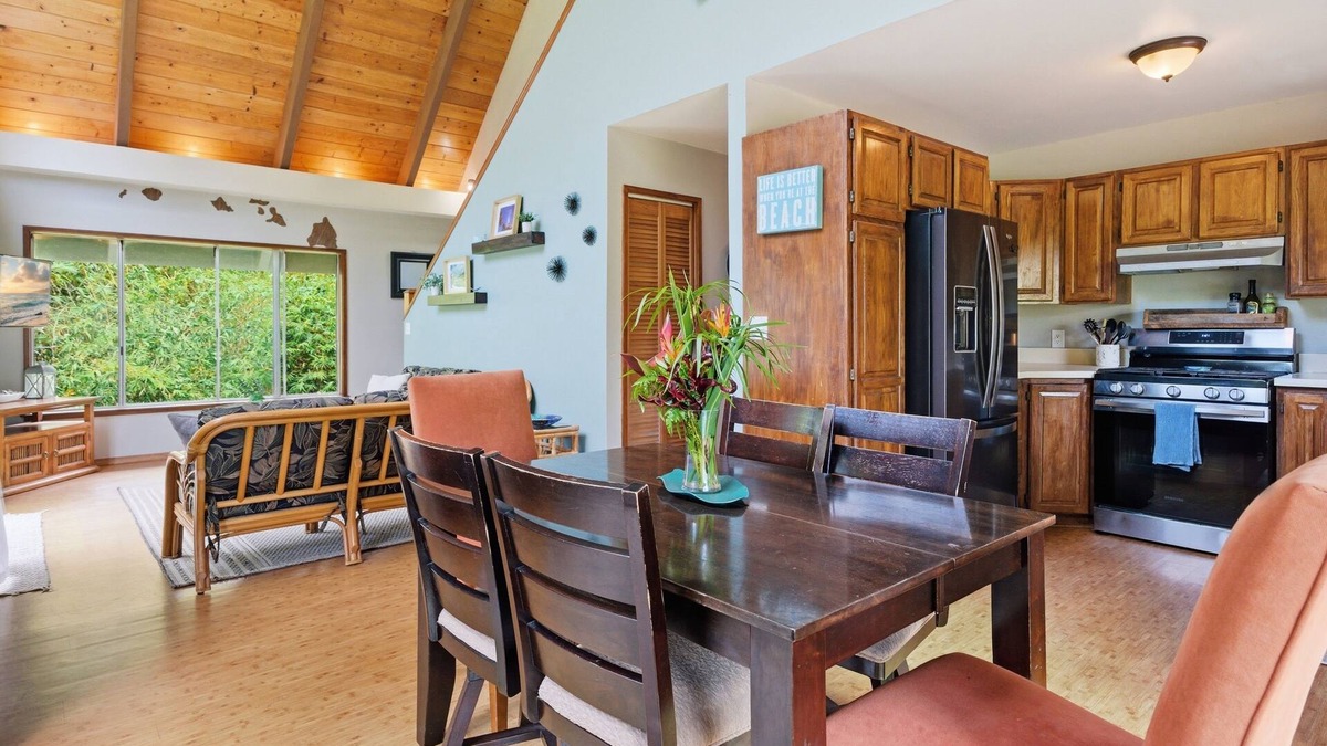 Hawi House | Hawi Hideaway- A Jungle Oasis