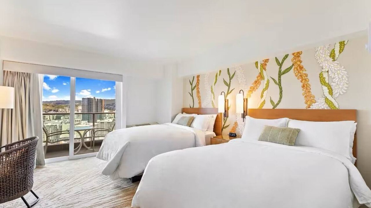 Ala Moana Apartment | High Floor-32F-Ala Moana Hotel w/Premium Double Room-Mountain View