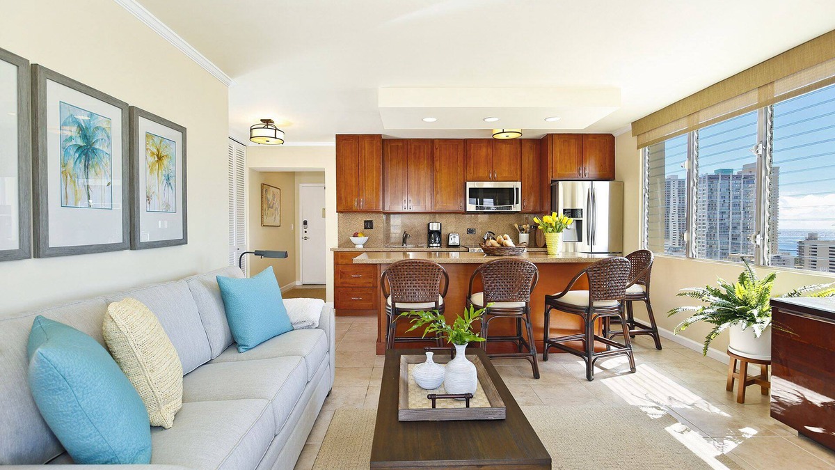 Waikiki Condo | High Floor, Partial Ocean View! Bedroom A/C, W/D, Wi-Fi, Pool, FREE Parking!