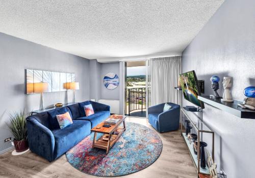 Hilo Apartment | Hilo Lagoon Center By Chase 'N Rainbows - 1 Bedroom Mauna Kea View #911