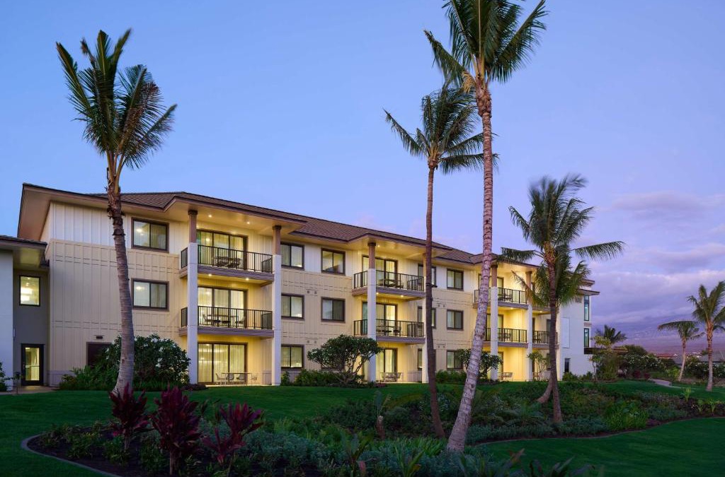Kihei Hotel | Oceanfront Hilton Grand Vacations Club Maui Bay Villas Getaway