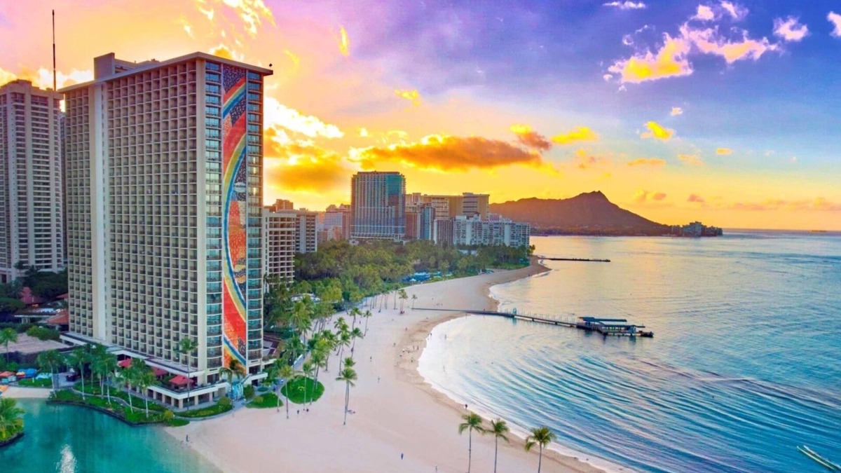 Waikiki Condo | Hilton Hawaiian Village Breathtaking two bedroom! Incredible Beach and Lagoon!