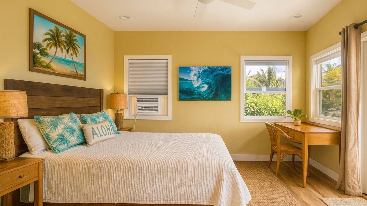 Punaluu House | "Hina Hideaway", Views, A/C, ~5 min Walk to Beach