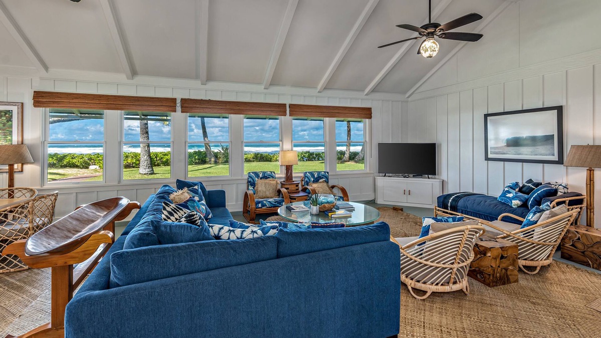 Mokuleia House | Historic Hawaii Beachfront Estate w/ Modern Design