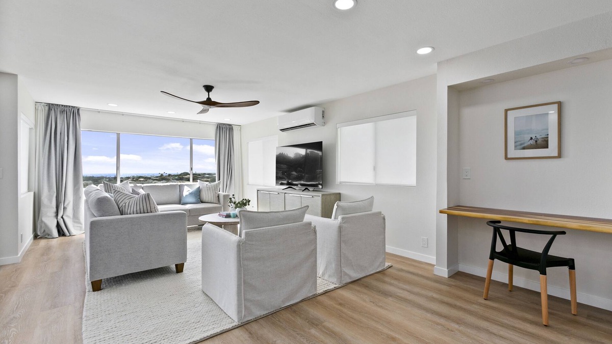Kaimuki House | Honolulu Hillside Home - Ocean and Diamond Head Views