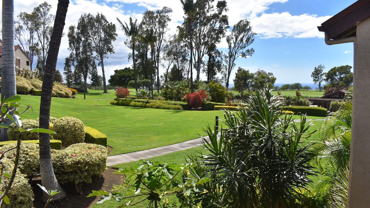 Waikoloa Village Villa | HONU HALE VILLA—GOLF COURSE, OCEAN VIEWS, KING BED, HEATED POOLS