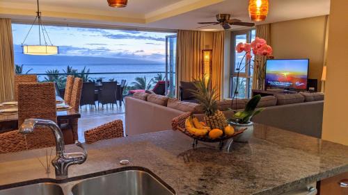 Honokowai House | Honua Kai - Konea 501