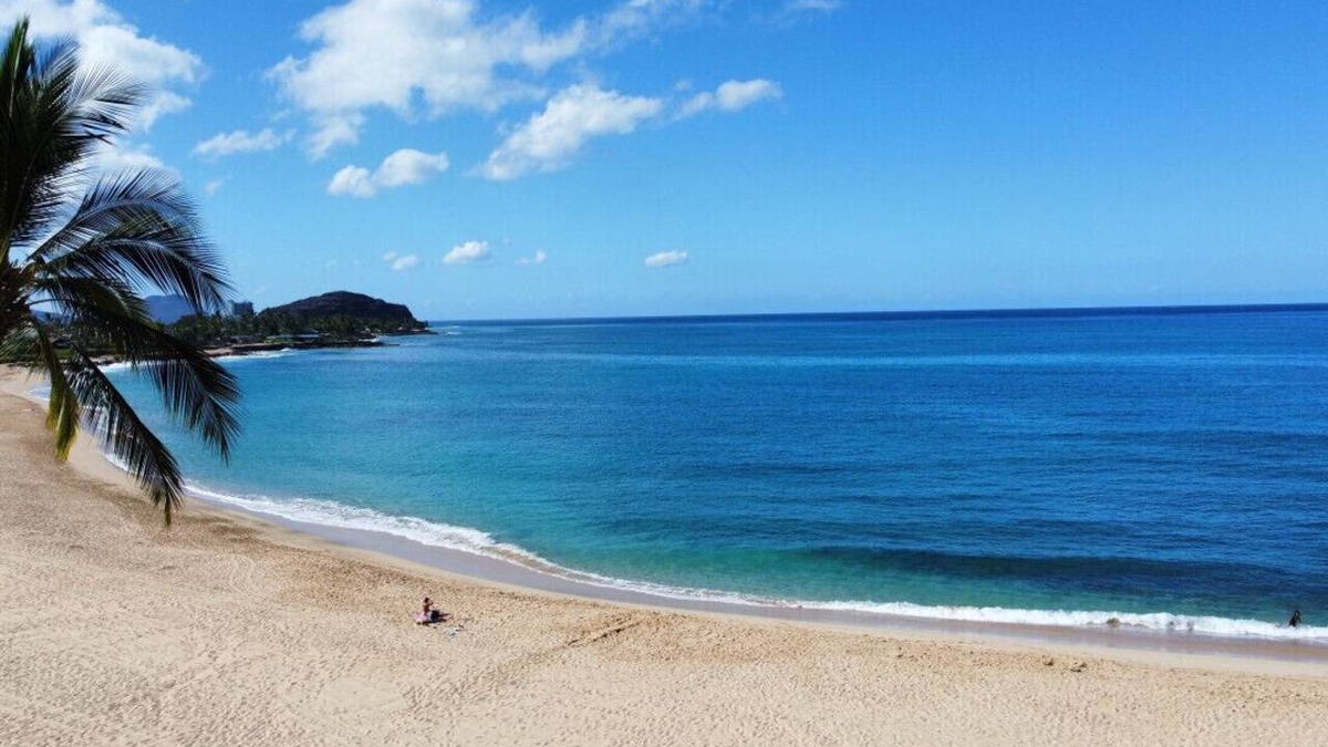Makaha Valley House | Hot Tub|Mountain Views|Beach 6 Min|Gated|4 Parking