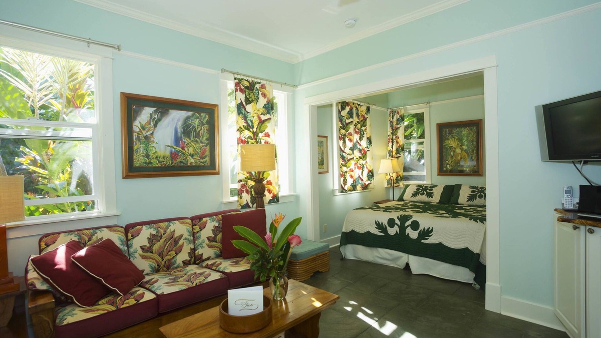 Wailuku Heights Bed & Breakfast | Iao Valley Inn