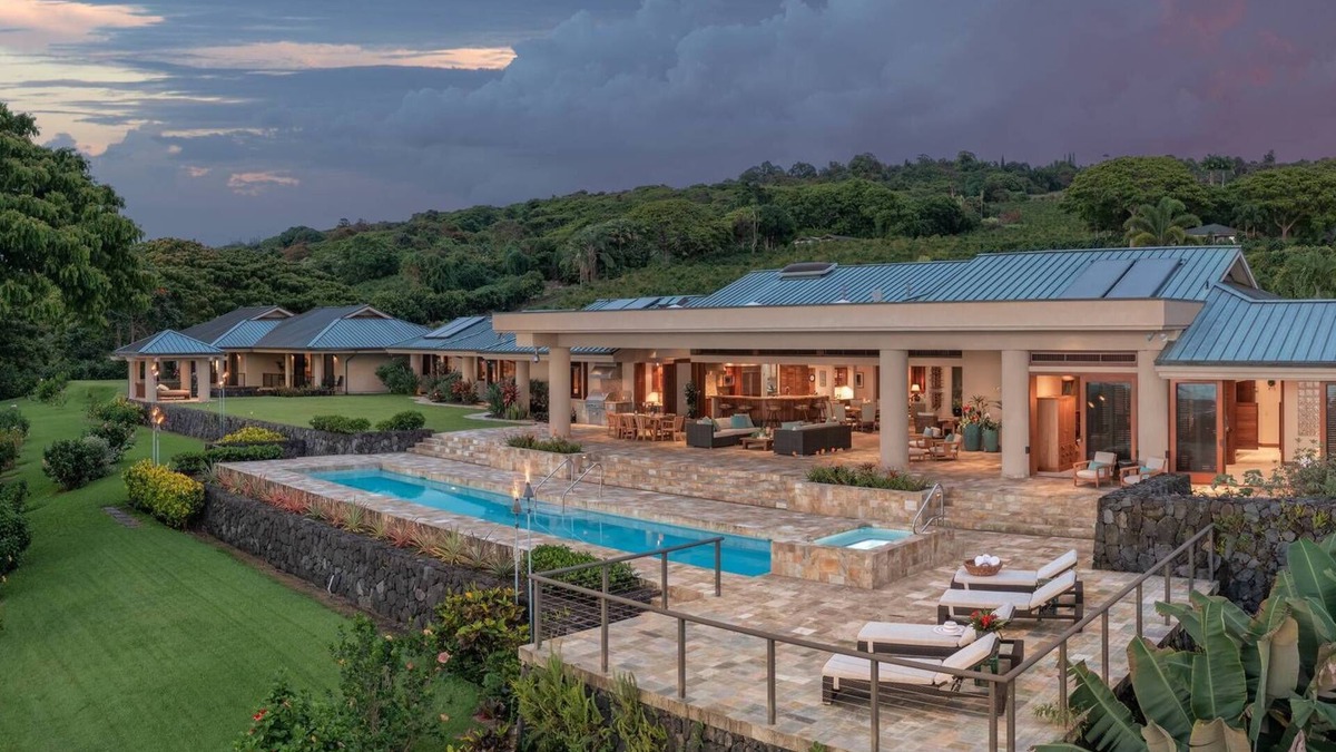 Holualoa House | Ironman Special,Lokahi Orchards: Spacious 5BR home in Holualoa, HI
