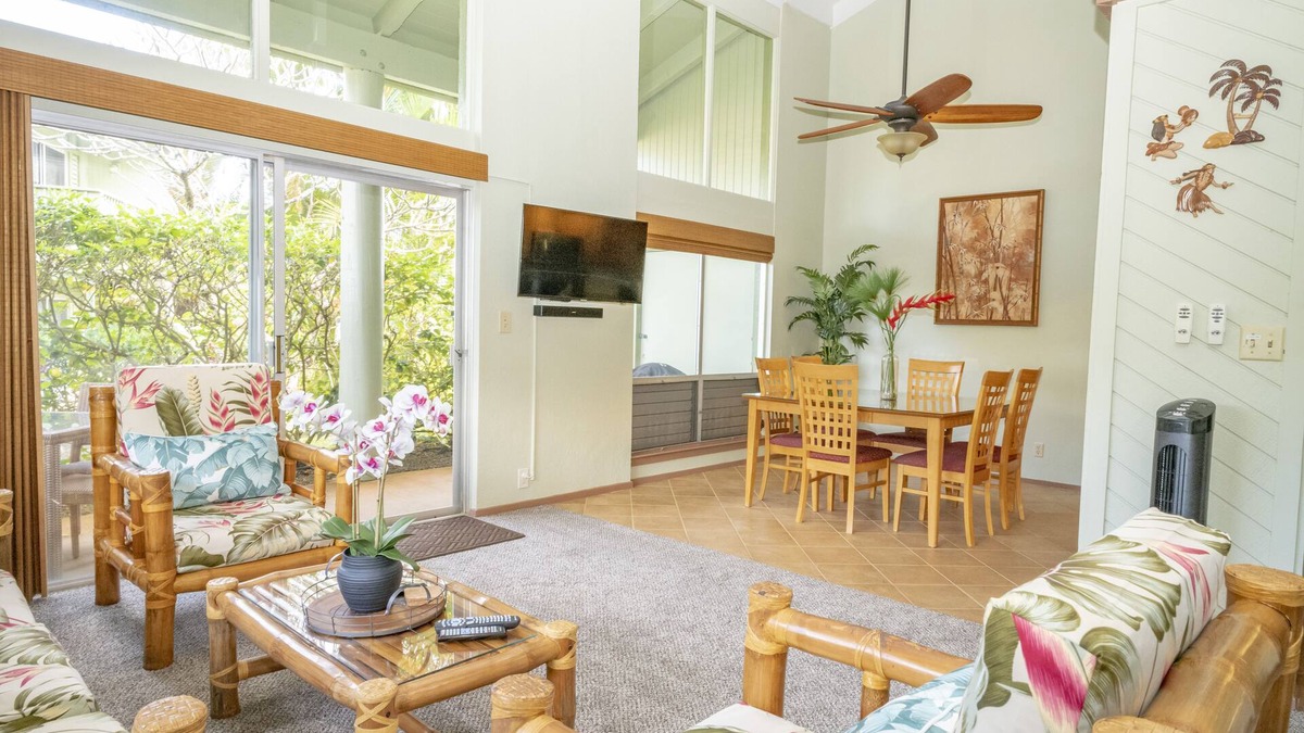 Princeville House | Island Vibes!/2BR 2BA Princeville Townhouse/Walk to Beach/Fast WiFi