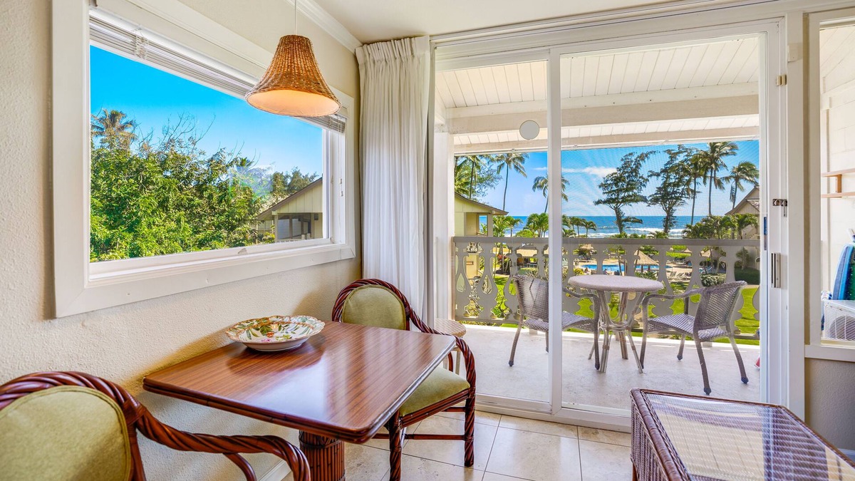 Wailua Apartment | Islander on the Beach 309 Oceanview Top Floor Corner Studio with AC